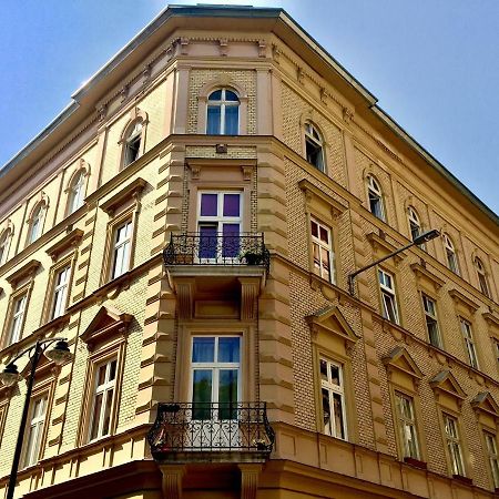Homelike Luxury Flat On Gyulai Pal Budapest Exterior photo